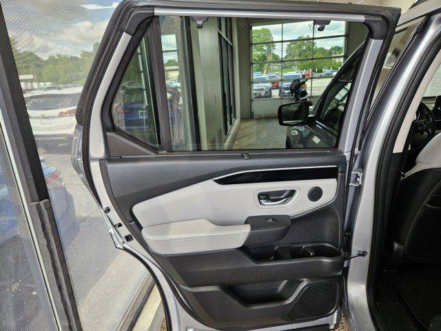 Used 2023 Honda Pilot Touring image 18