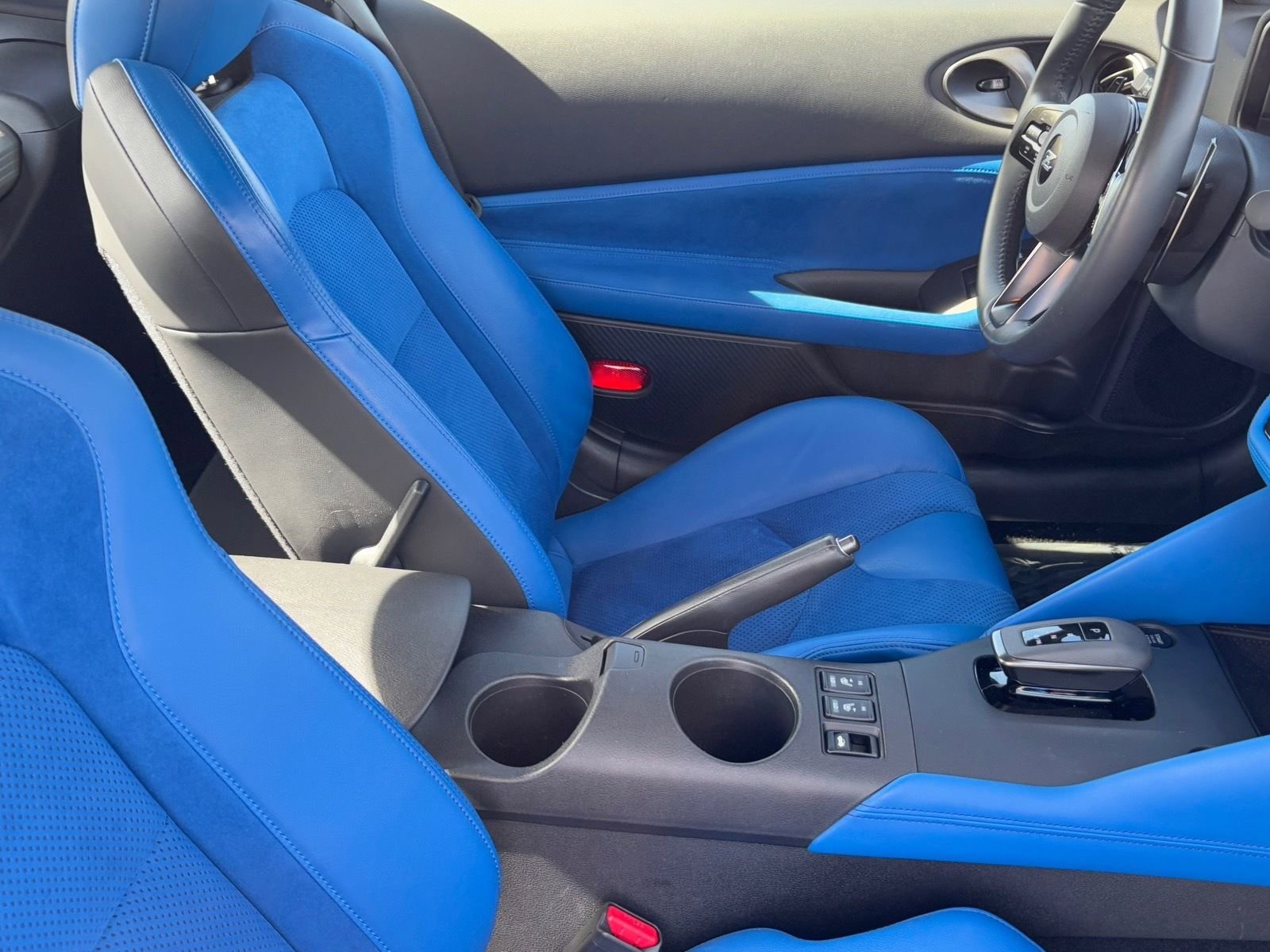 Certified 2024 Nissan Z Performance w/ Floor Mat Package image 12