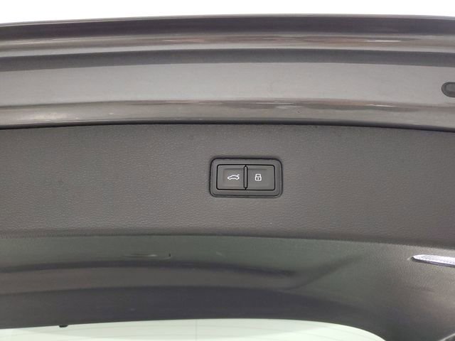 Used 2019 Audi Q7 2.0T Premium Plus w/ Premium Plus Package AWD/4WD image 9