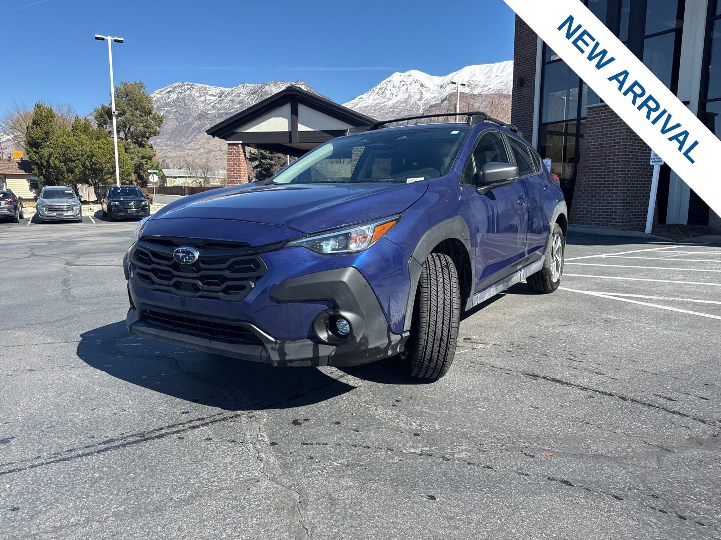 Used 2025 Subaru Crosstrek 2.0i Premium image 3