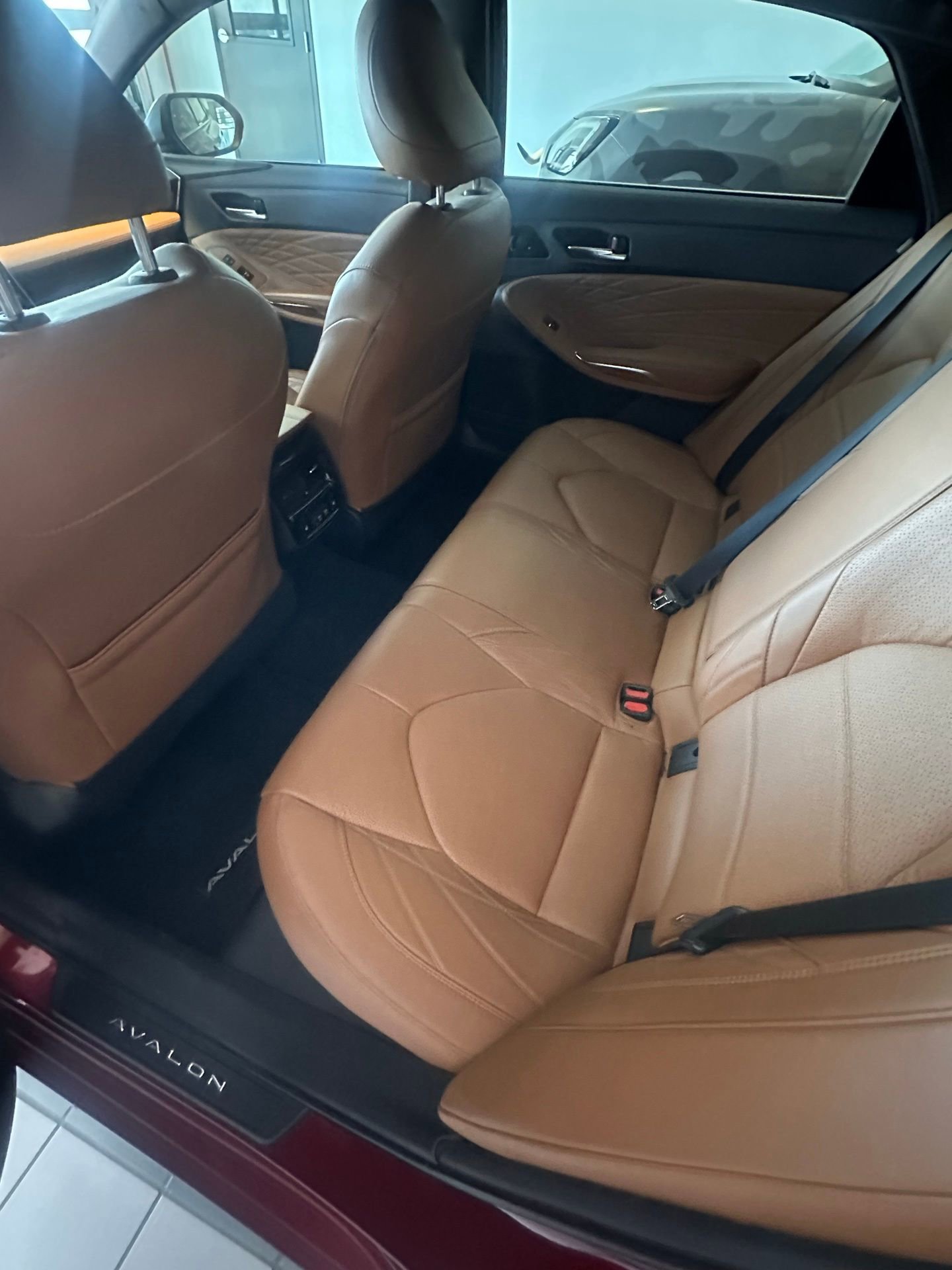 Used 2019 Toyota Avalon Limited w/ Advanced Safety Package image 10