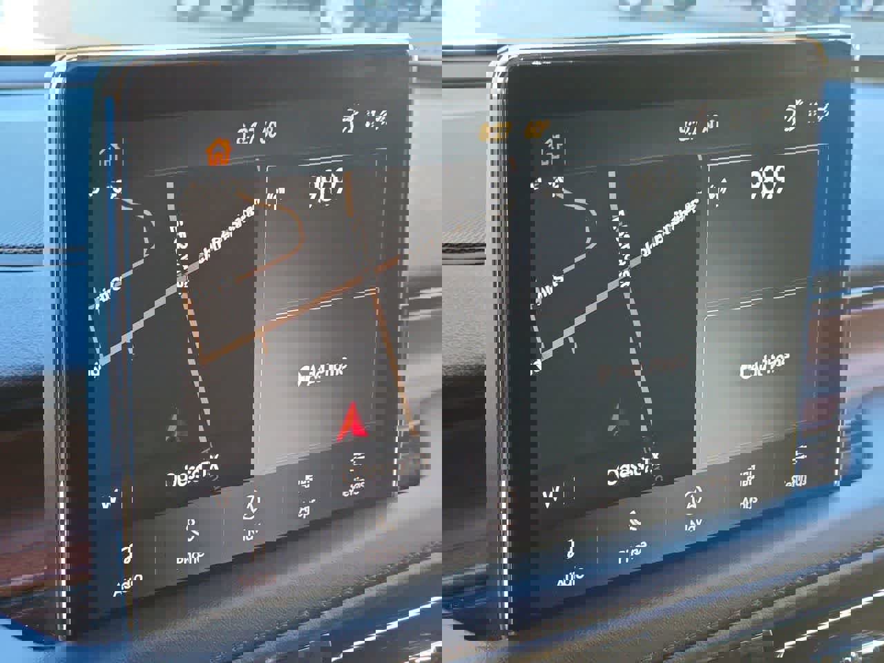 Used 2024 Lincoln Aviator Reserve w/ Equipment Group 201A RWD image 24