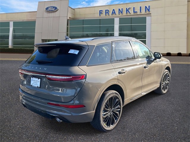 New 2026 Lincoln Corsair Premiere image 7