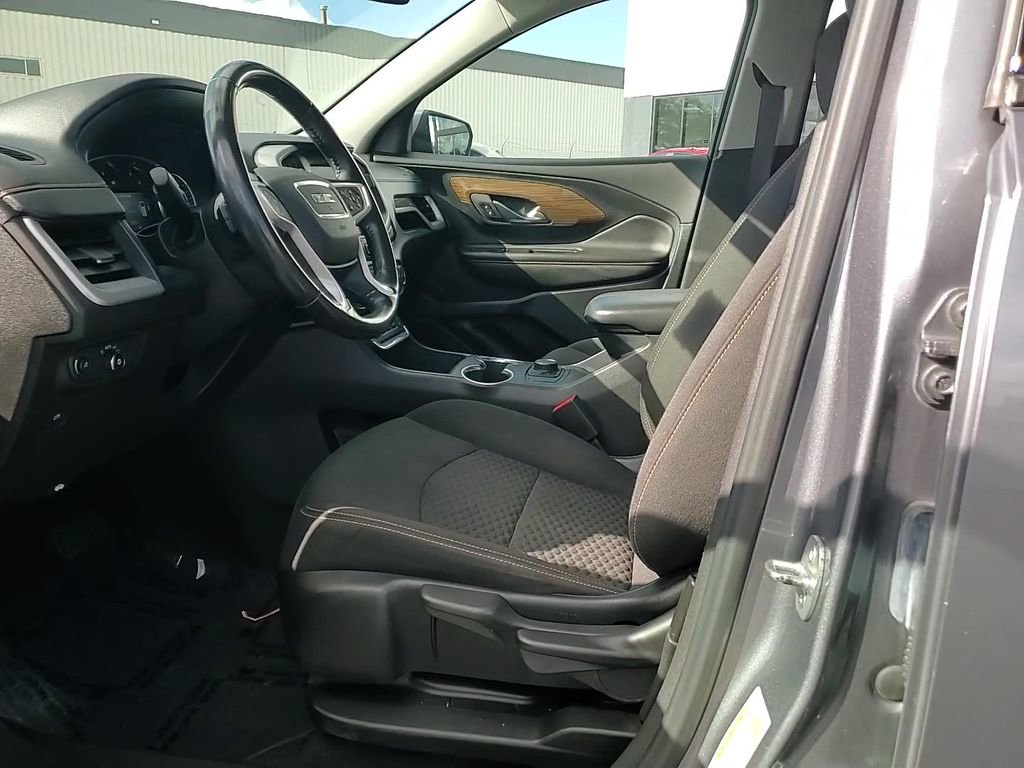Used 2020 GMC Terrain SLE image 13