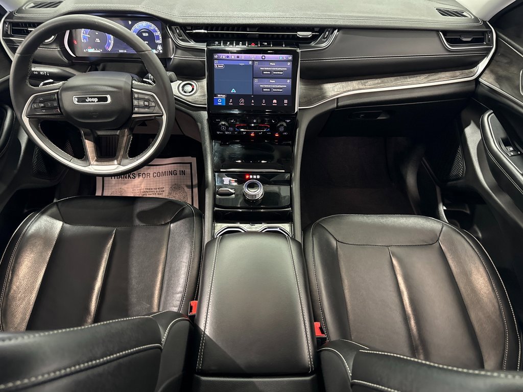 Used 2023 Jeep Grand Cherokee L Limited image 30