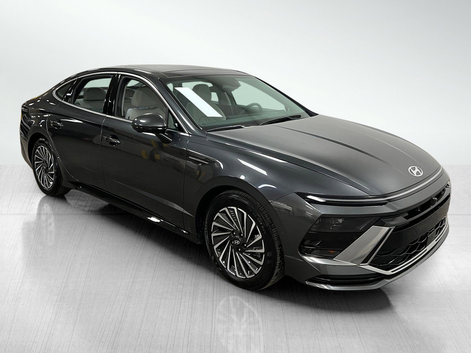 Used 2024 Hyundai Sonata Limited