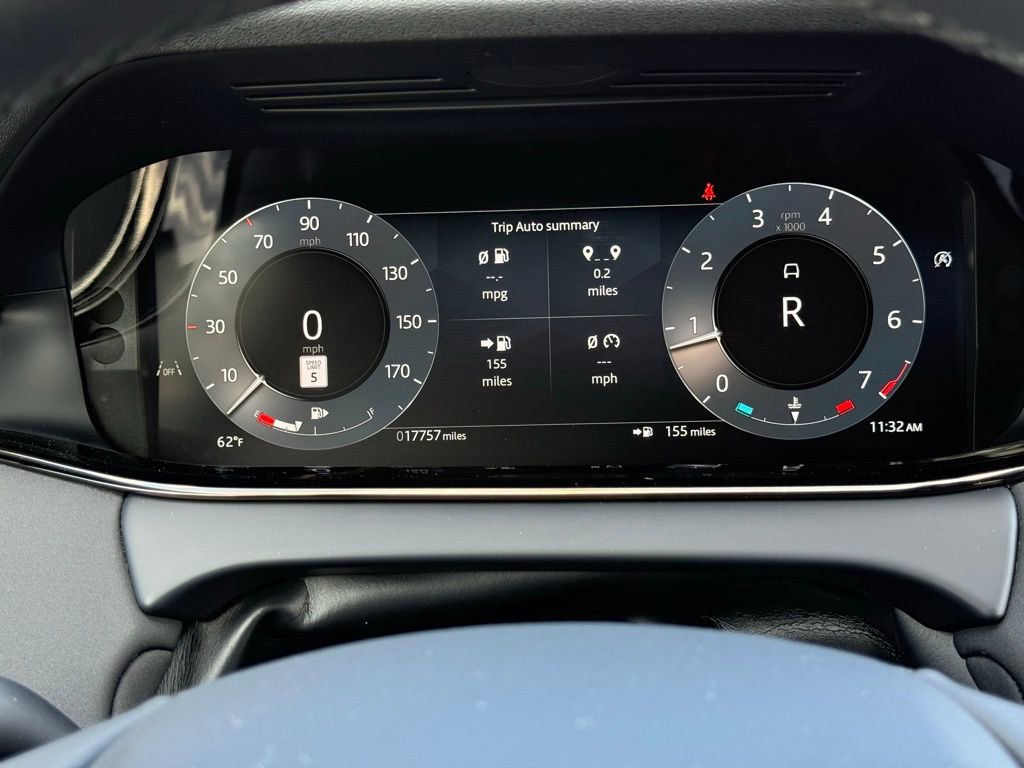 Used 2024 Land Rover Range Rover Evoque S image 11