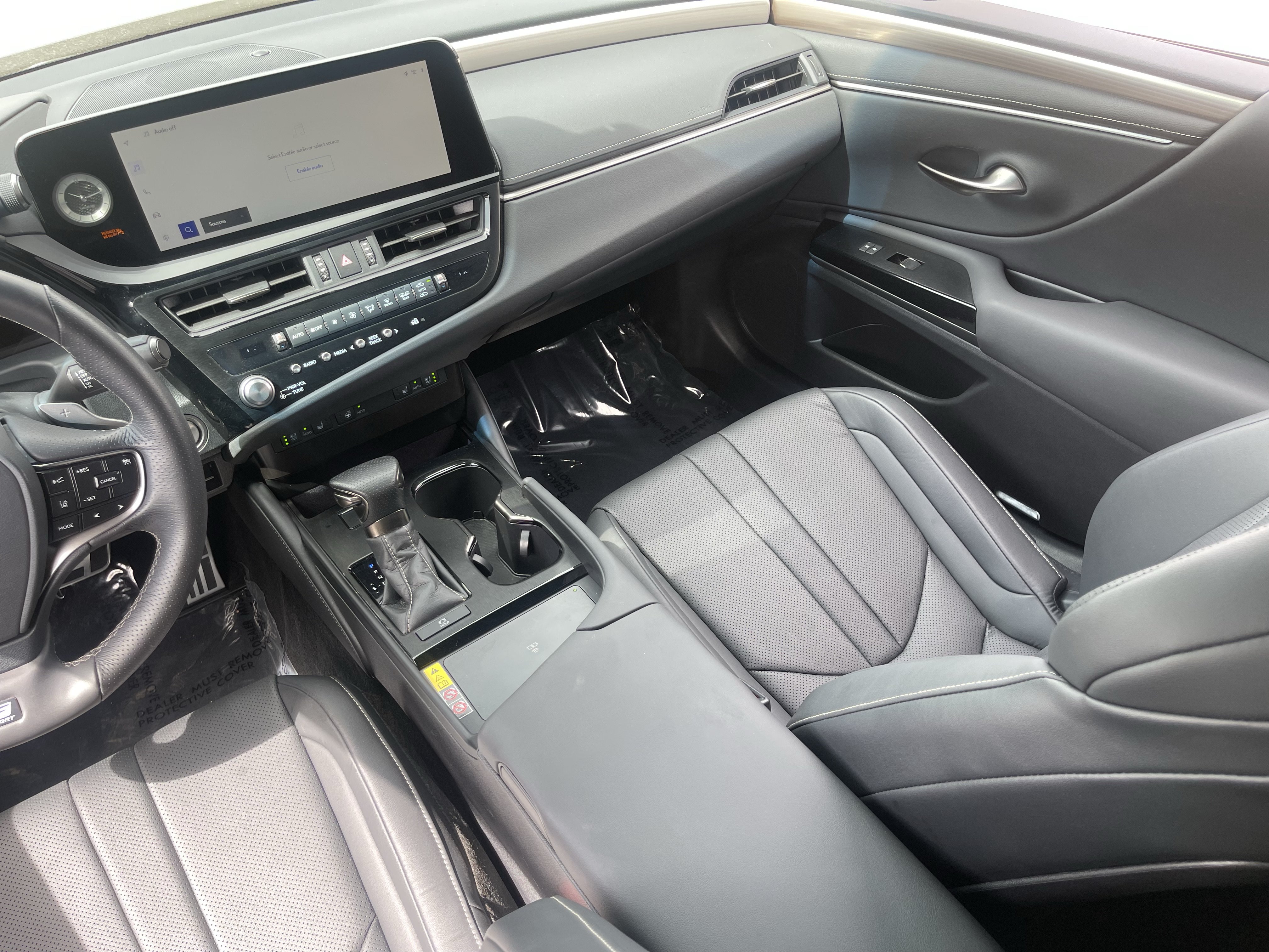 Used 2023 Lexus ES 350 F Sport w/ Accessory Package (Z2) FWD image 15