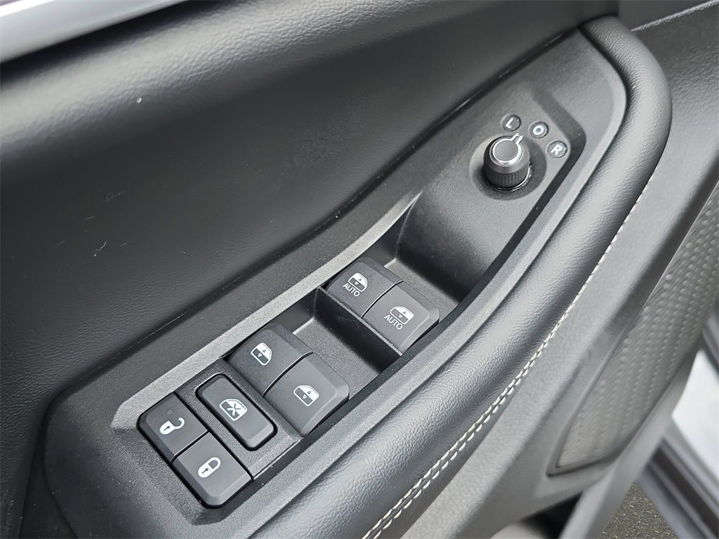 Used 2024 Jeep Grand Cherokee L Limited w/ Luxury Tech Group II image 31