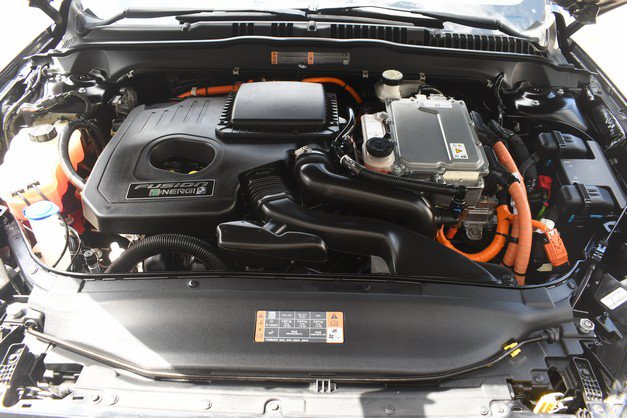 Used 2019 Ford Fusion Energi Titanium FWD image 30
