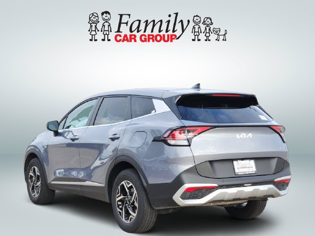Used 2025 Kia Sportage LX AWD/4WD image 3