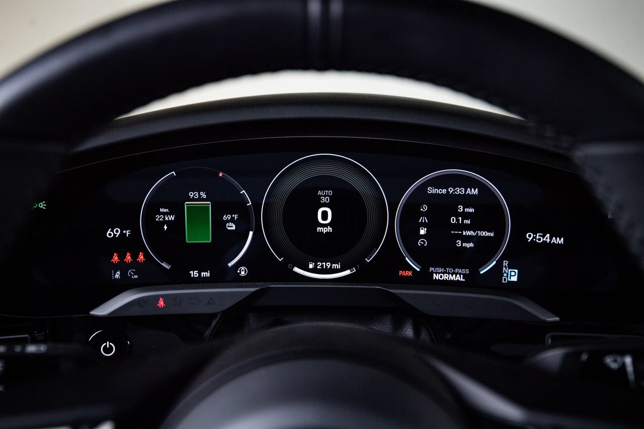 New 2026 Porsche Taycan Turbo AWD/4WD image 15