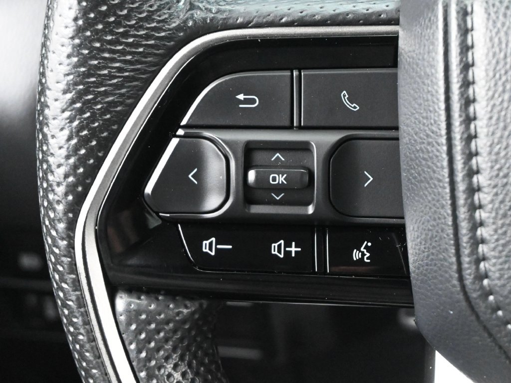 Used 2024 Toyota Tundra Limited w/ Power Package AWD/4WD image 8