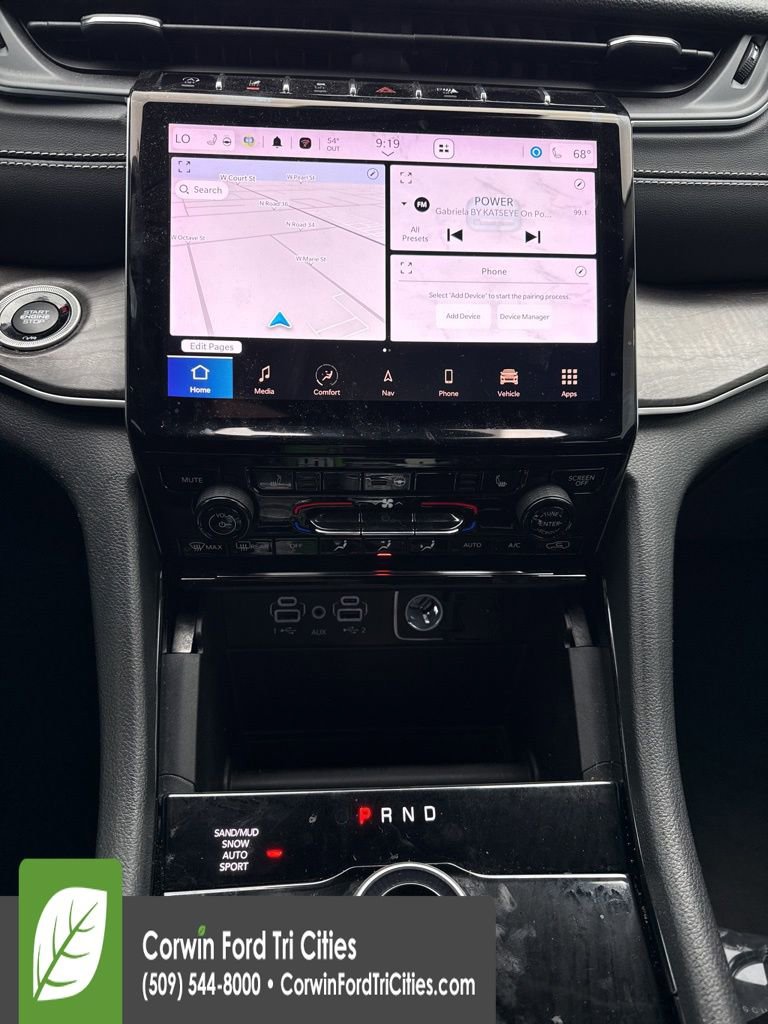 Used 2023 Jeep Grand Cherokee L Limited image 10