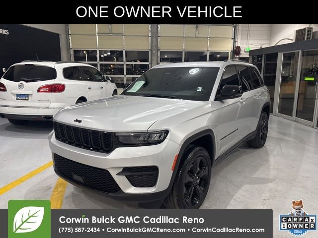 Used 2024 Jeep Grand Cherokee Altitude AWD/4WD image 1