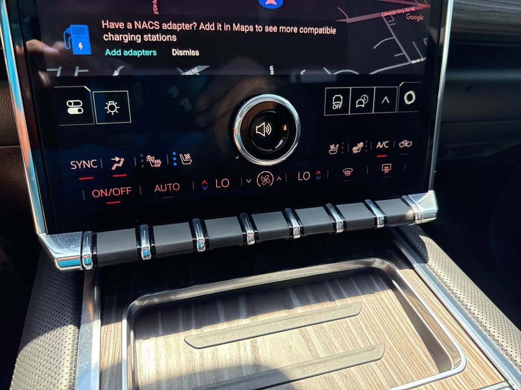 Used 2025 GMC Sierra EV Denali AWD/4WD image 37