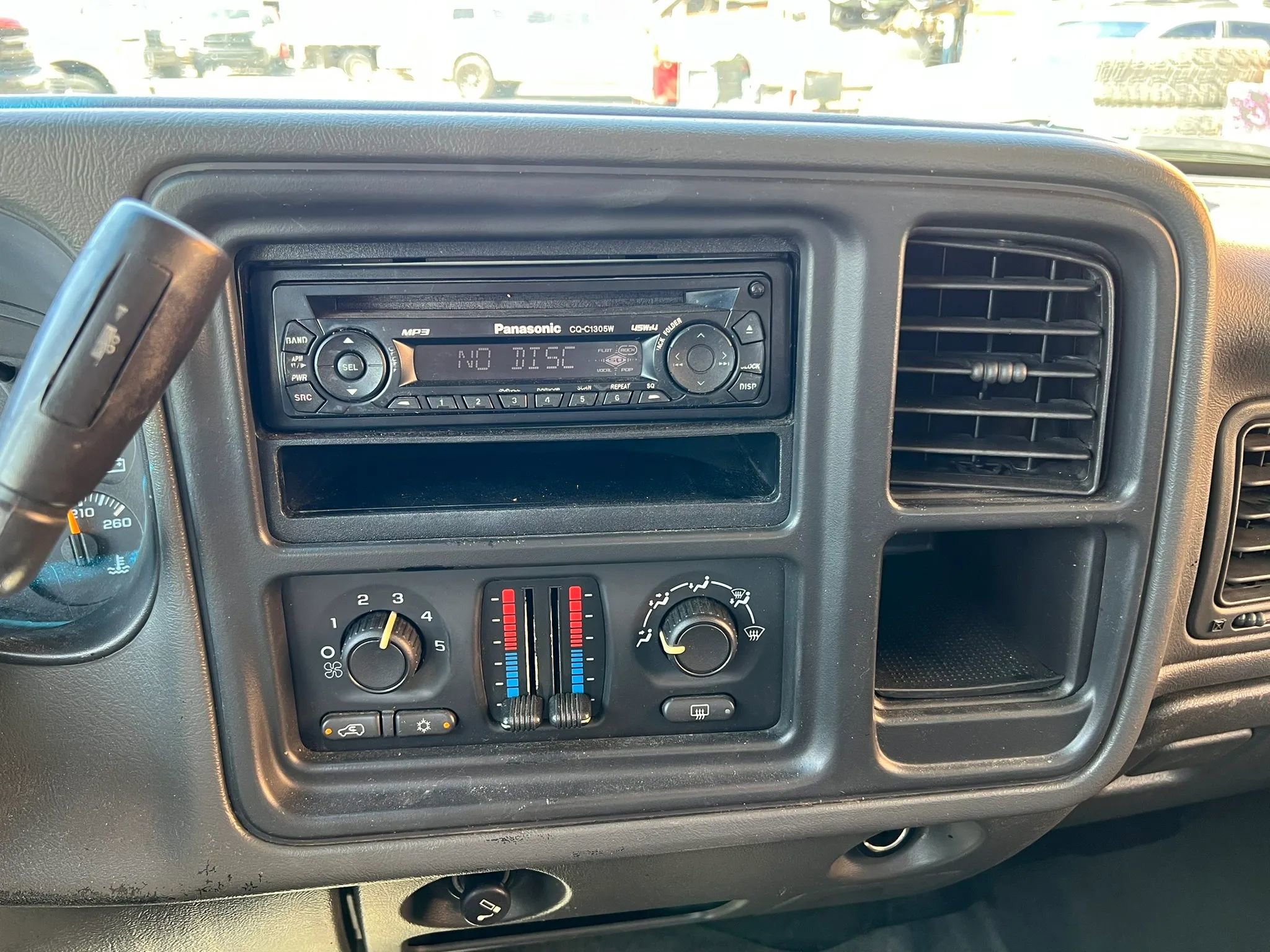Used 2005 GMC Sierra 1500 SLE w/ Light Duty Power Package RWD image 27