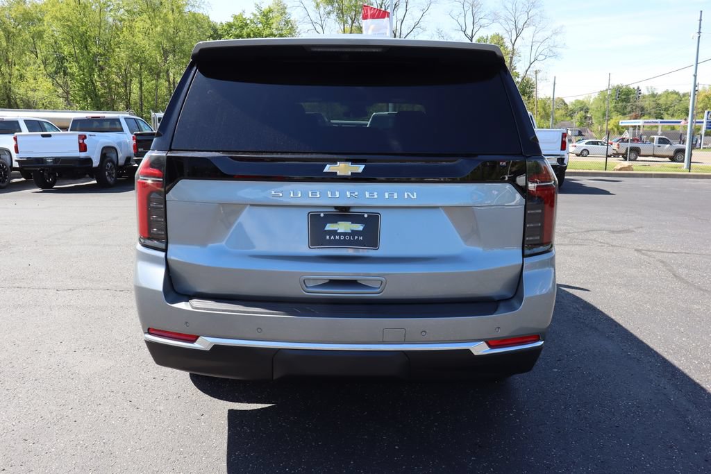 New 2026 Chevrolet Suburban LS w/ Max Trailering Package AWD/4WD image 29