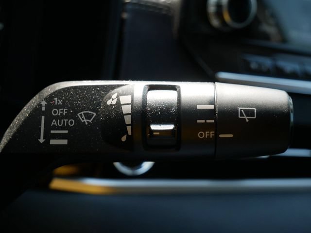 Used 2024 Mitsubishi Outlander SEL AWD/4WD image 21
