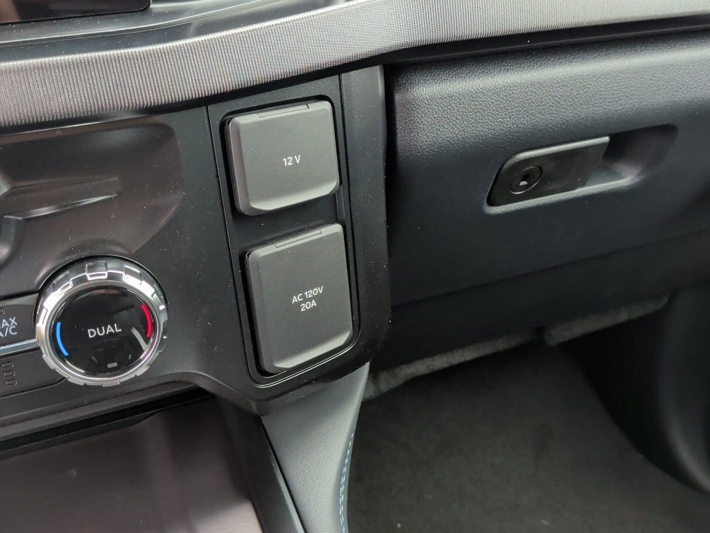 New 2026 Ford F250 Platinum image 32