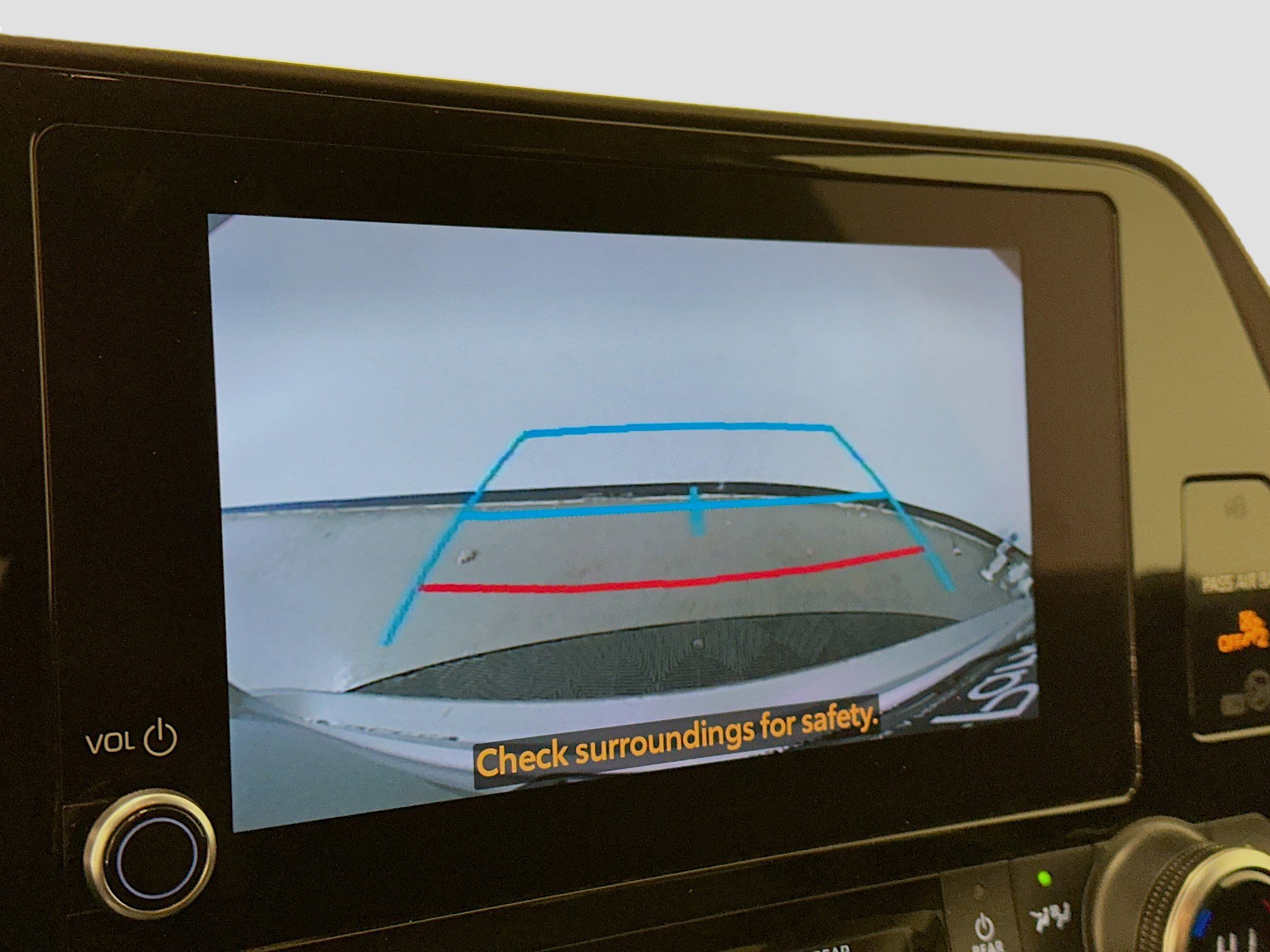 Used 2024 Toyota Highlander LE image 23