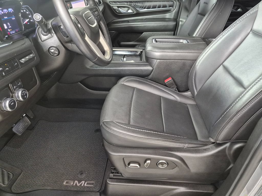 Used 2021 GMC Yukon Denali RWD image 22