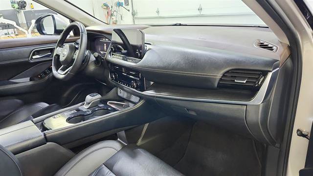 Certified 2023 Nissan Rogue Platinum FWD image 25