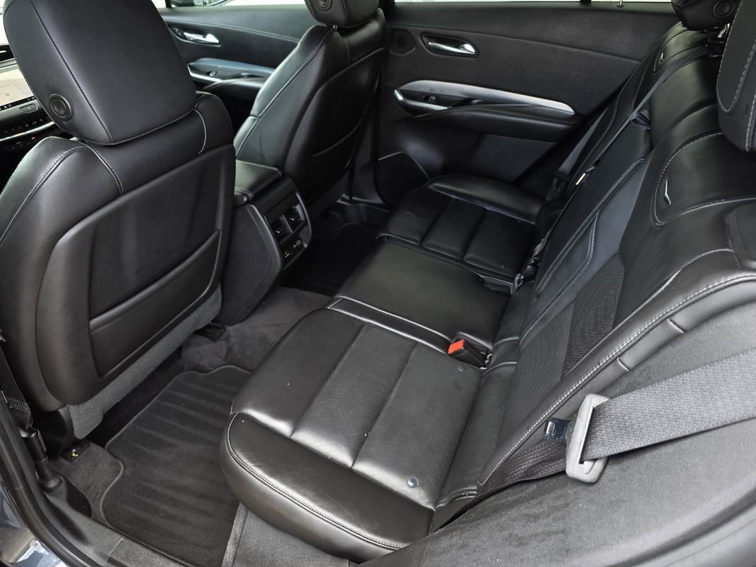 Used 2019 Cadillac XT4 Premium Luxury FWD image 28