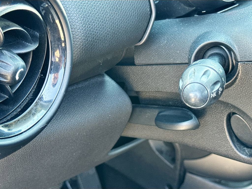Used 2014 MINI Cooper Countryman FWD image 12