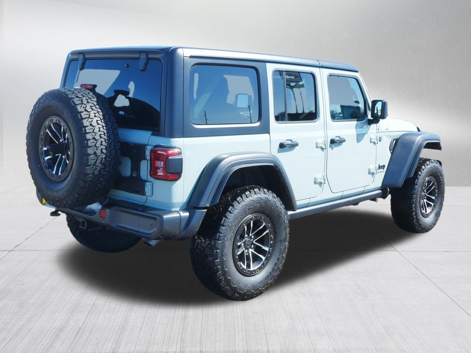 Used 2024 Jeep Wrangler Willys image 7