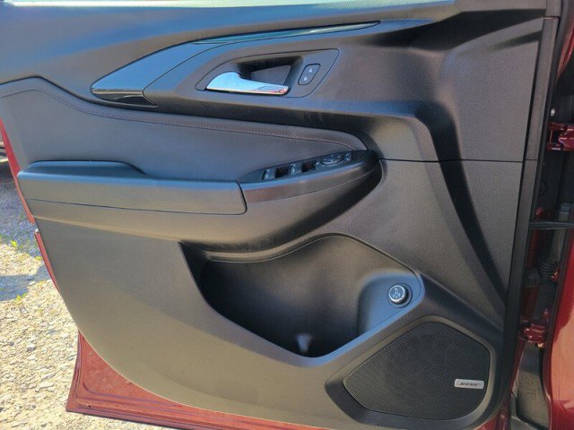 Used 2023 Chevrolet TrailBlazer RS w/ Sun and Liftgate Package FWD image 13