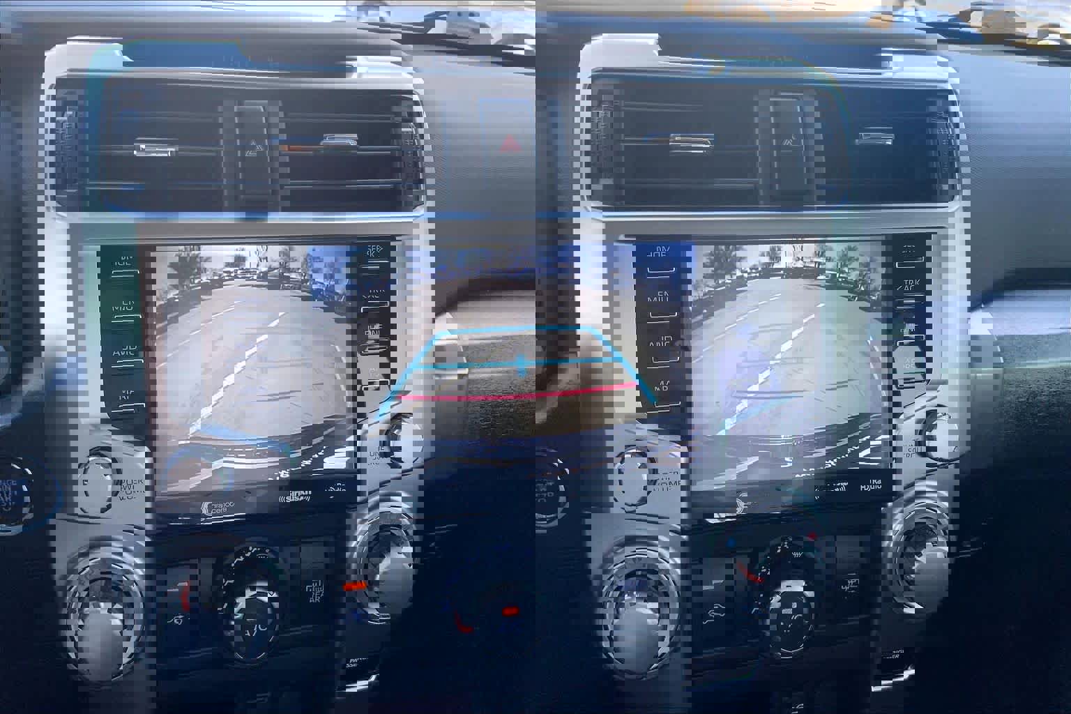 Used 2021 Toyota 4Runner SR5 Premium w/ Moonroof Package RWD image 29