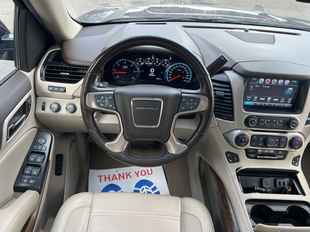 Used 2019 GMC Yukon Denali w/ Denali Ultimate Package image 22