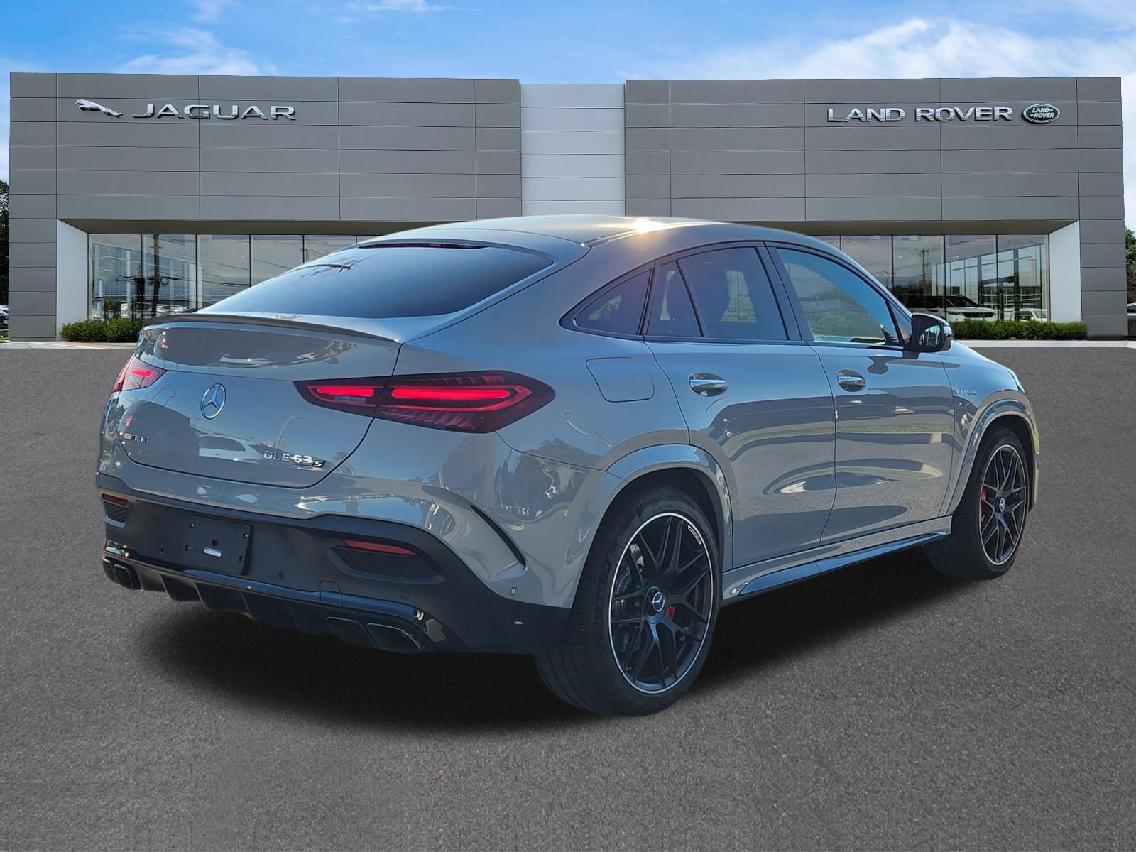 Used 2024 Mercedes-Benz GLE 63 AMG S image 4