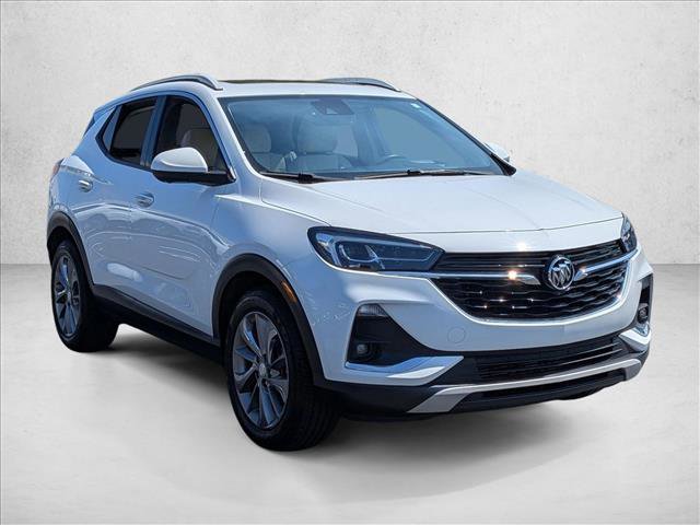 Used 2020 Buick Encore GX Essence w/ Experience Buick Package FWD image 3