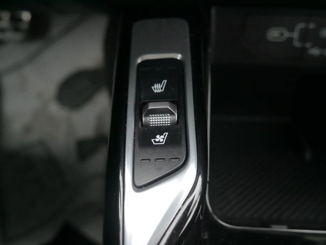 Used 2025 Kia Sorento SX FWD image 28