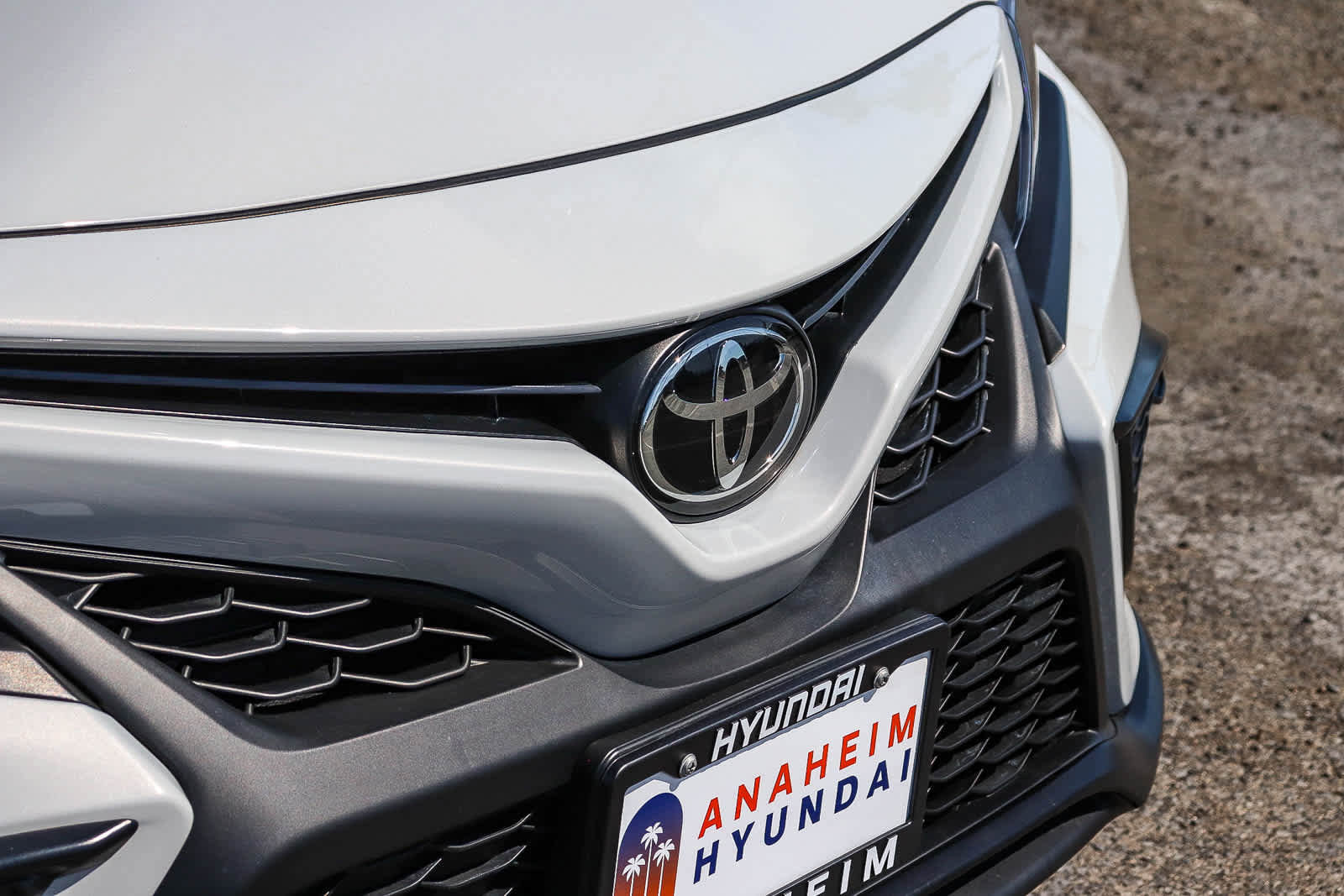 Used 2024 Toyota Camry SE FWD image 5