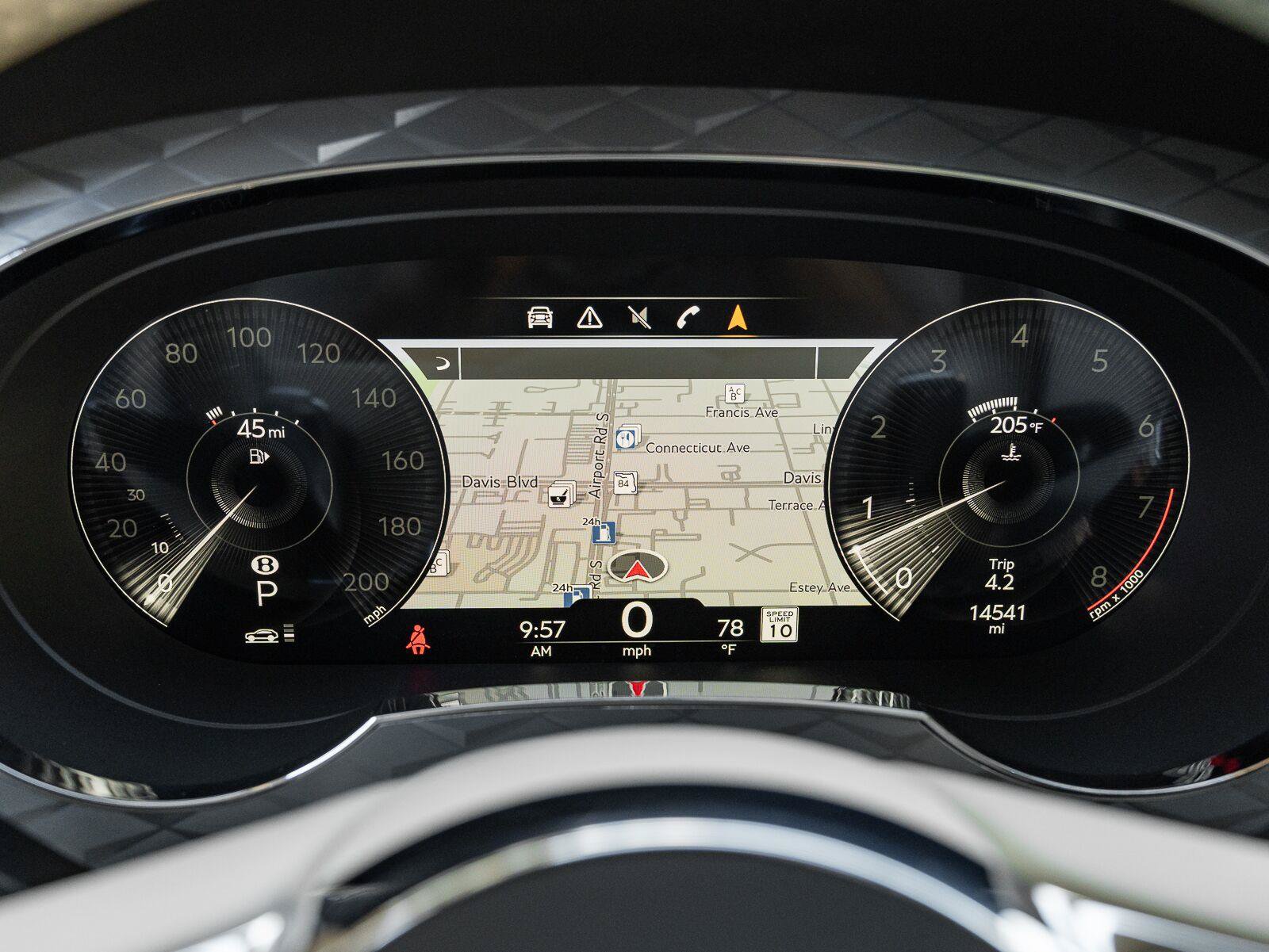 Used 2022 Bentley Bentayga AWD/4WD image 60
