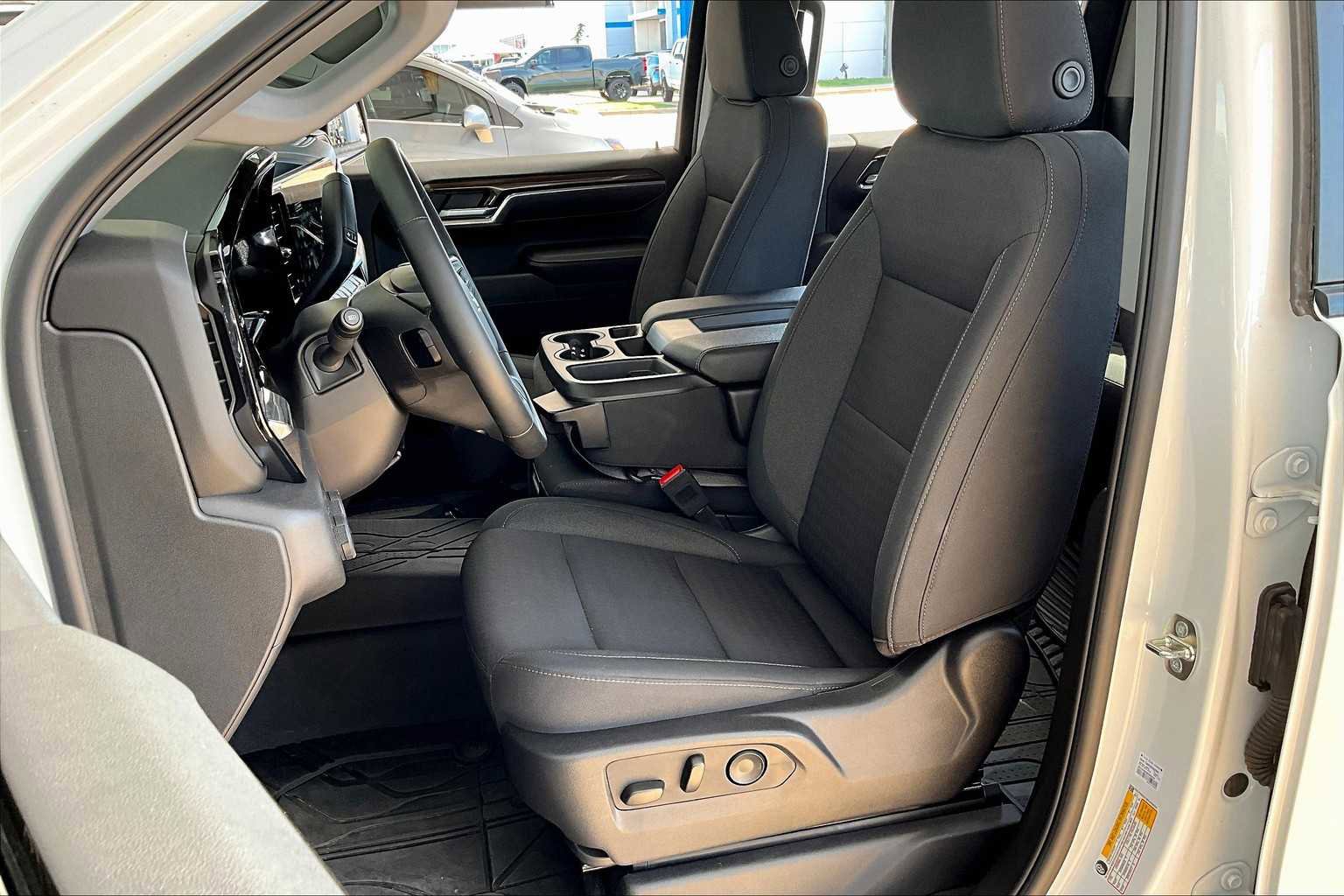 Certified 2024 Chevrolet Silverado 1500 RST w/ LPO, Dark Essentials Package image 8