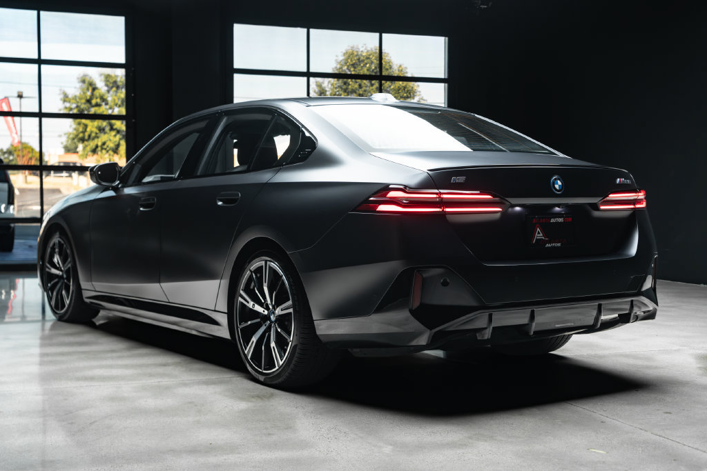 Used 2024 BMW i5 M60 w/ Premium Package AWD/4WD image 22