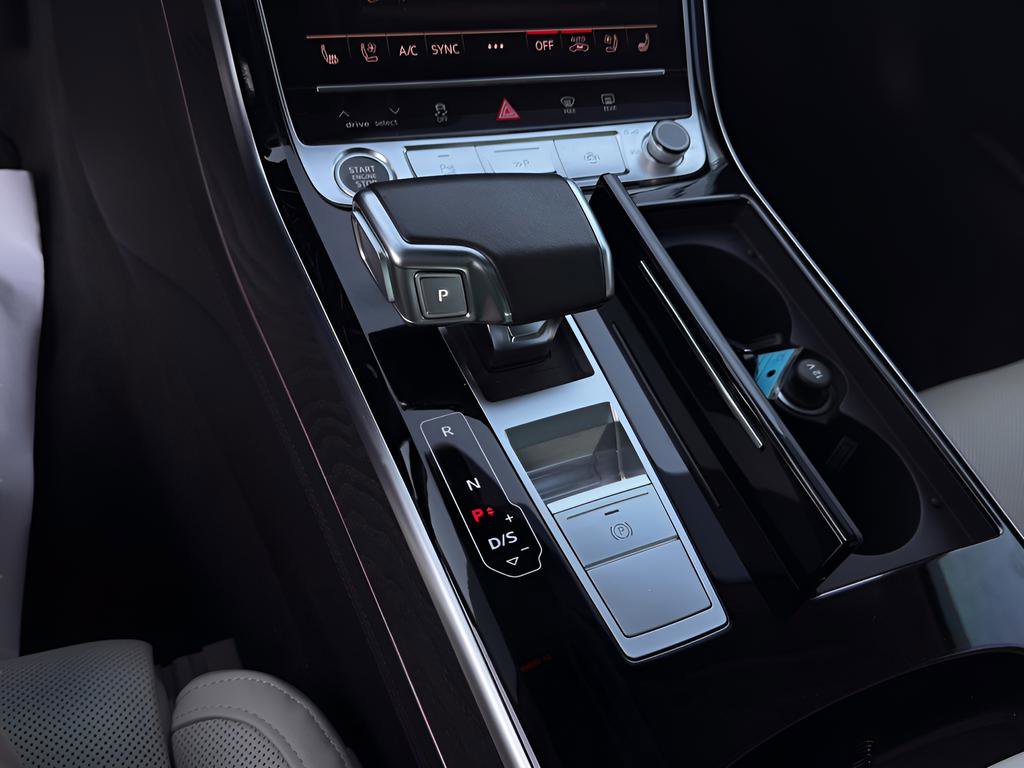 Used 2023 Audi A8 L 3.0T image 10