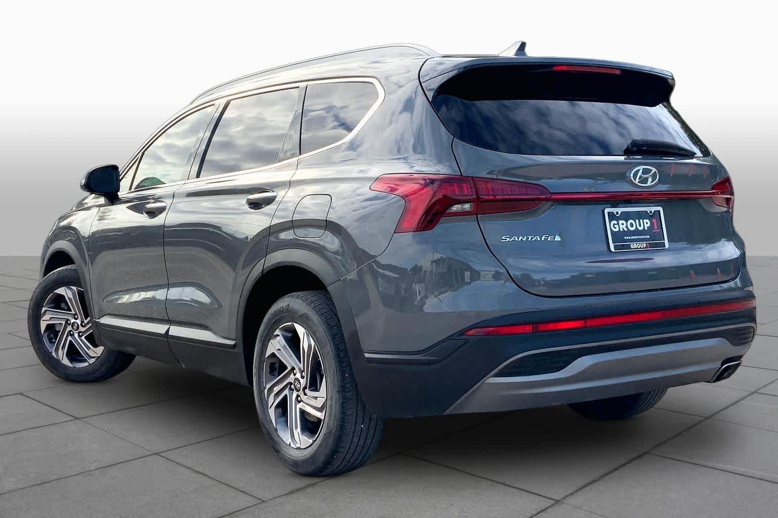 Used 2023 Hyundai Santa Fe SEL FWD image 11