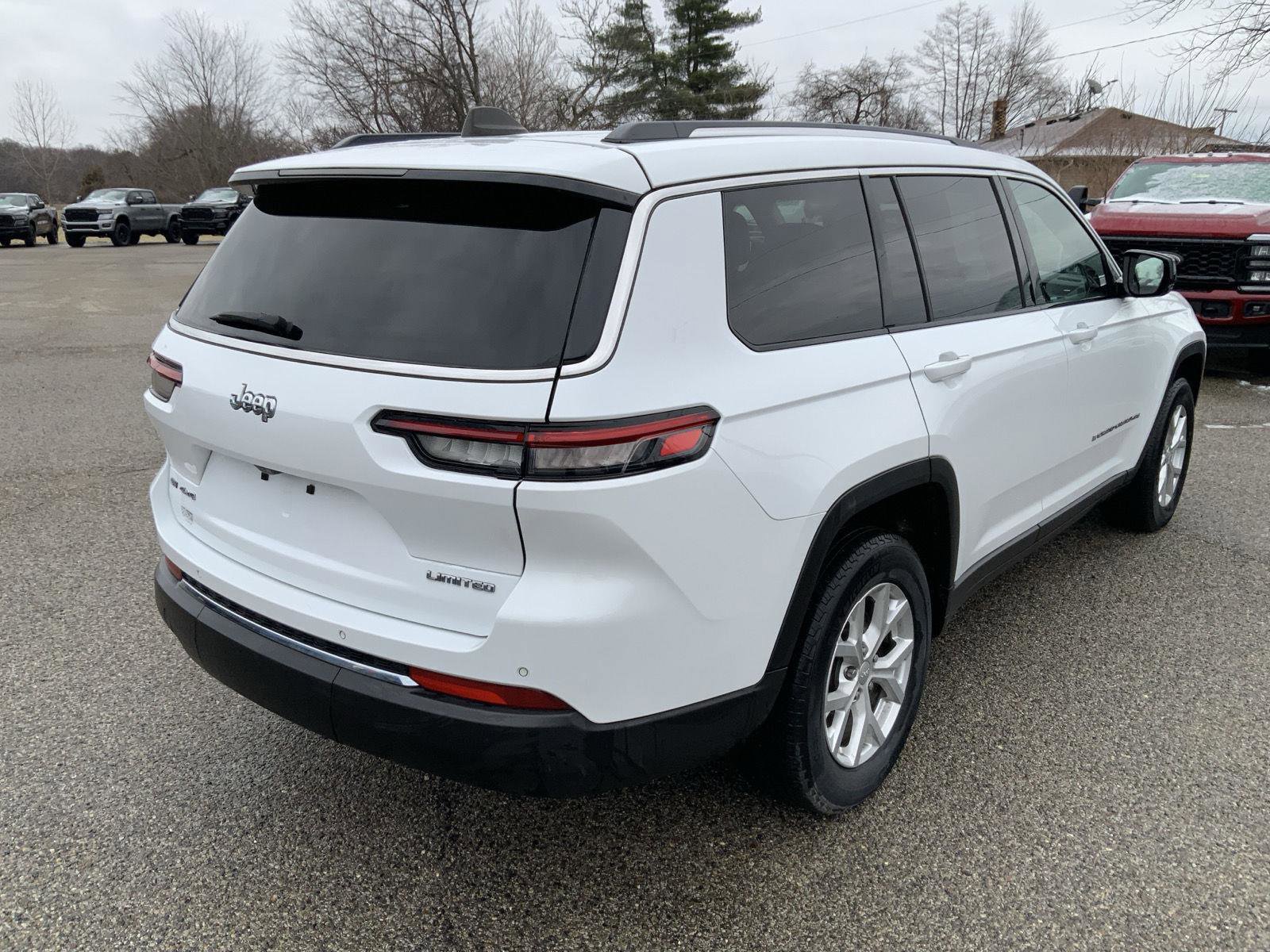 Used 2023 Jeep Grand Cherokee L Limited image 16