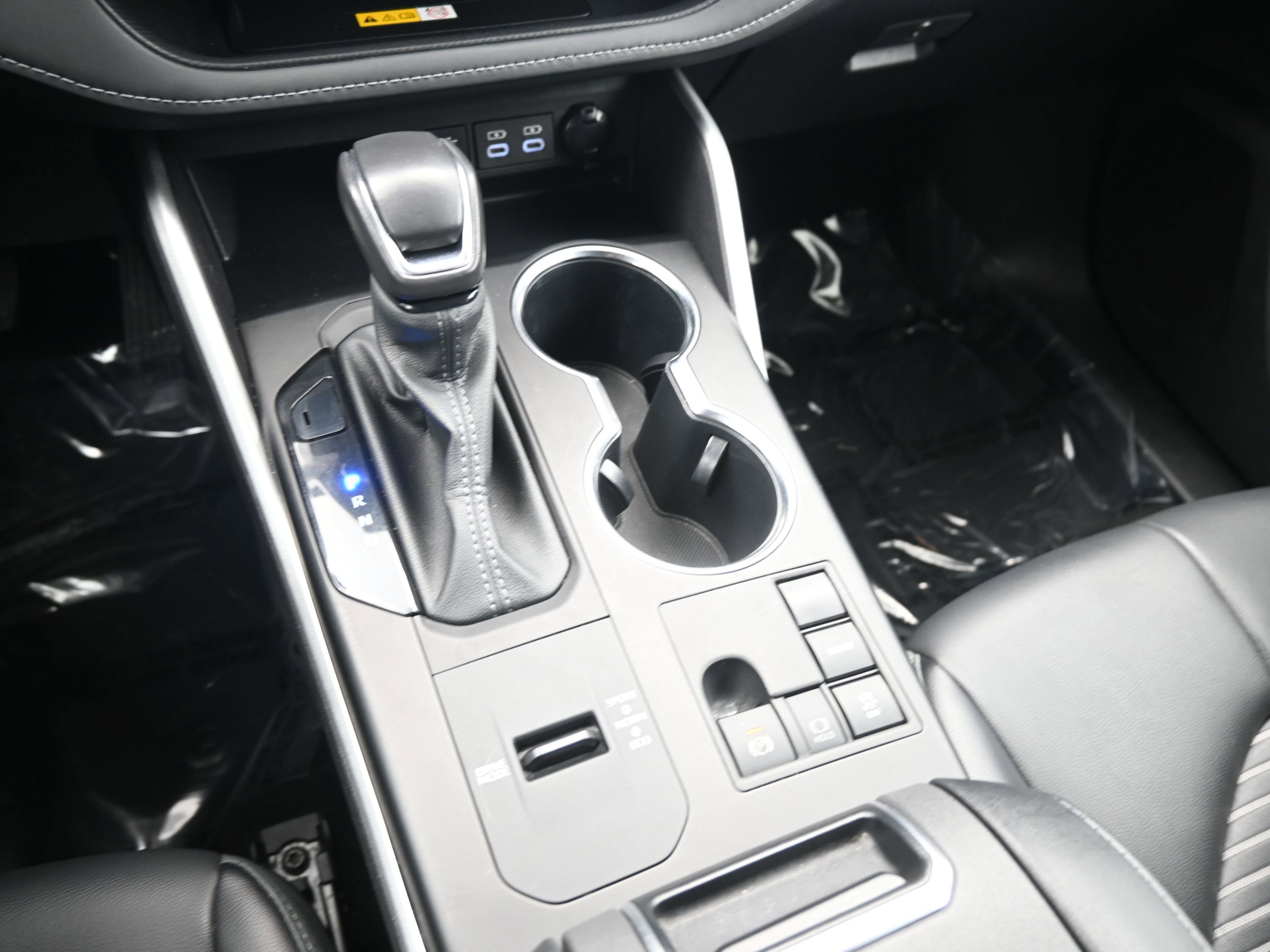 Used 2024 Toyota Highlander XSE image 12