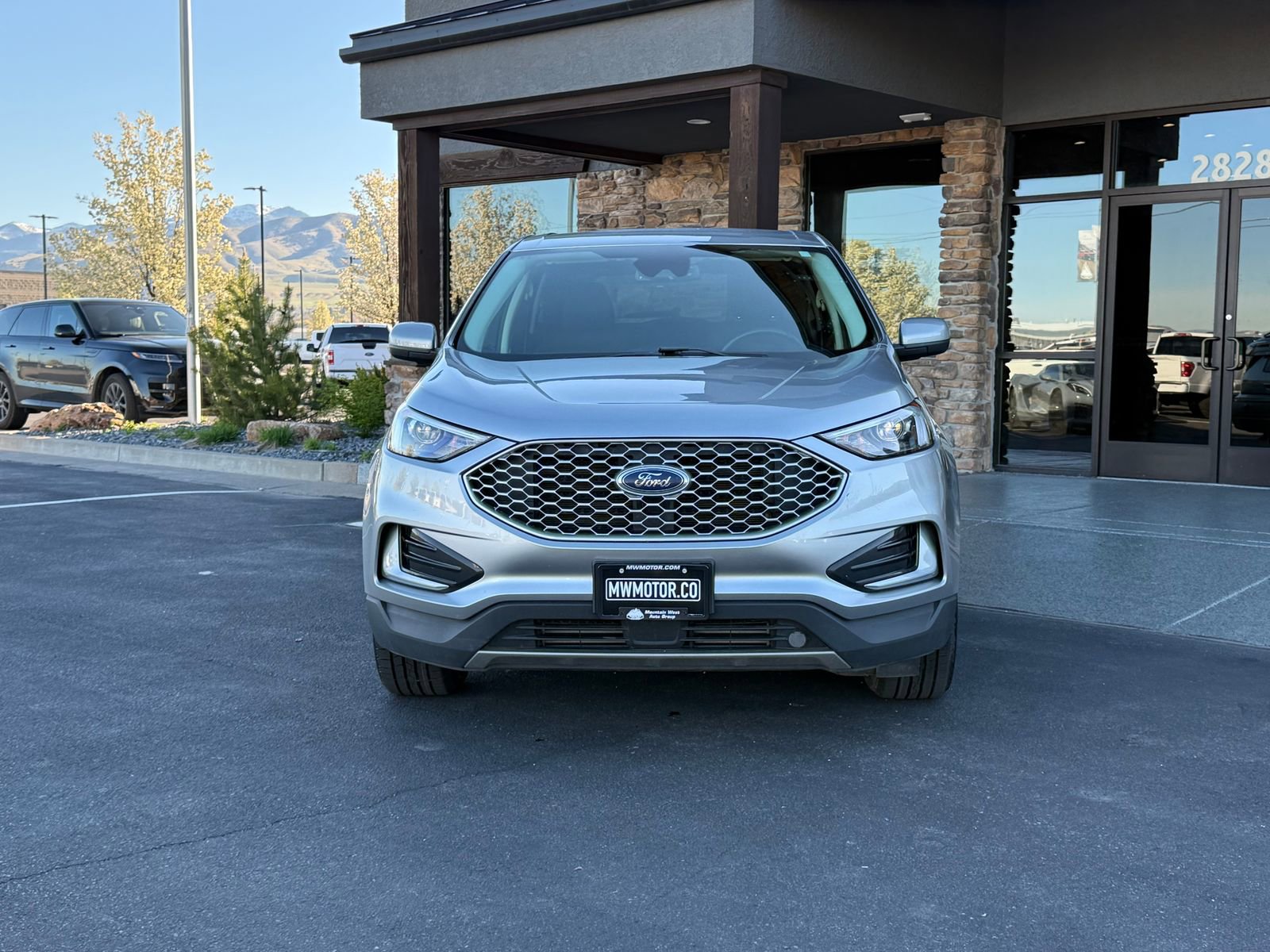 Used 2023 Ford Edge SEL w/ Cold Weather Package AWD/4WD image 2