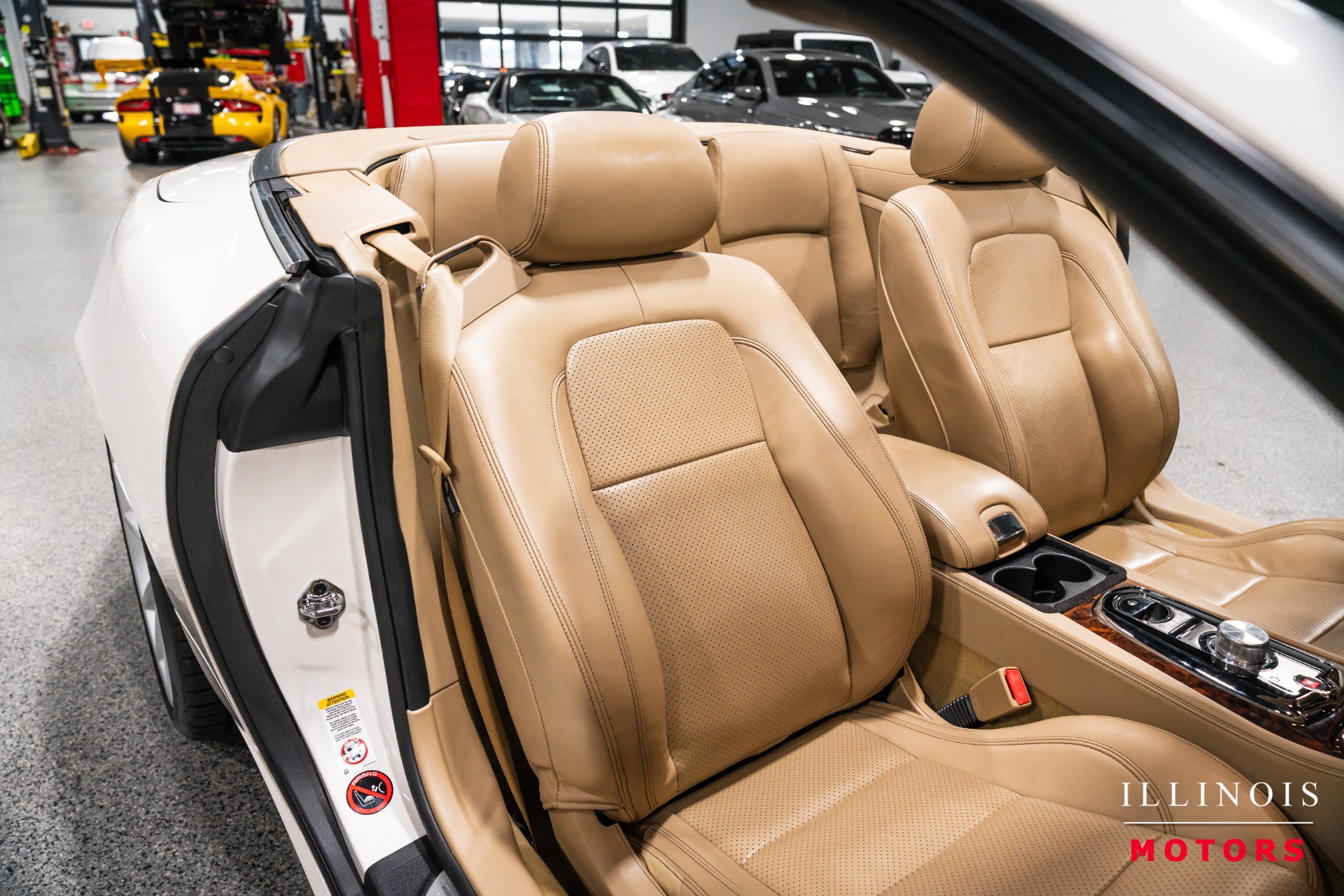 Used 2010 Jaguar XKR R RWD image 27