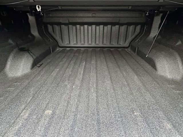 Used 2024 Chevrolet Colorado LT w/ LT Convenience Package II image 28