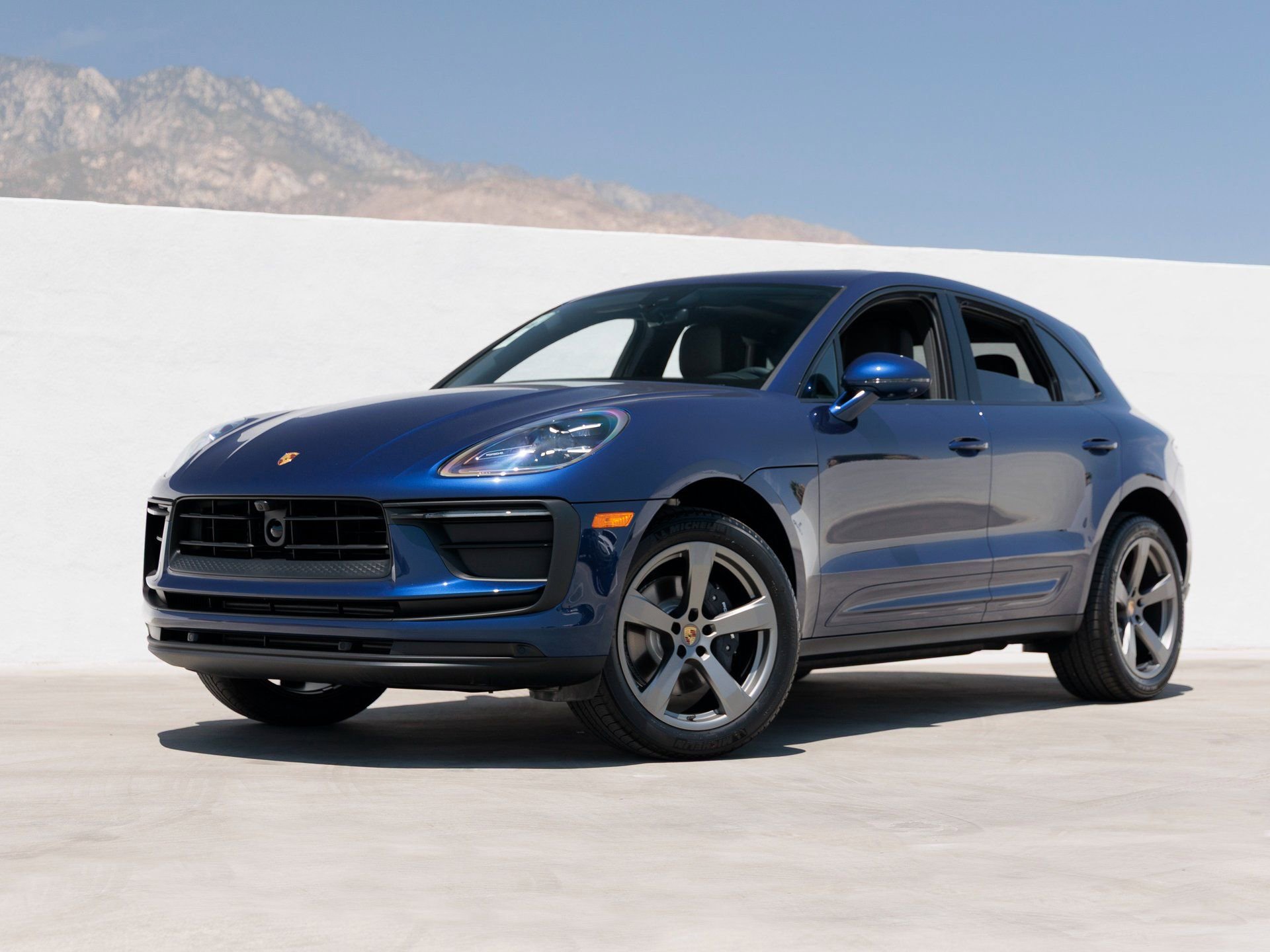 New 2025 Porsche Macan AWD/4WD image 1