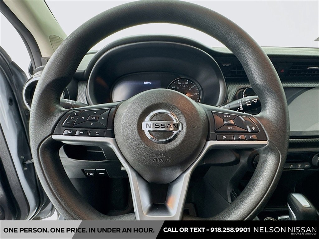 Used 2021 Nissan Kicks SV image 10