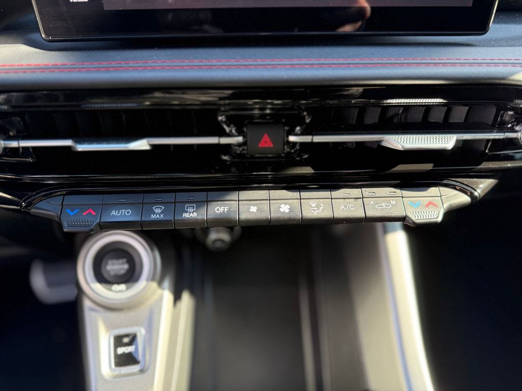 Used 2024 Dodge Hornet R/T w/ Track Pack AWD/4WD image 25